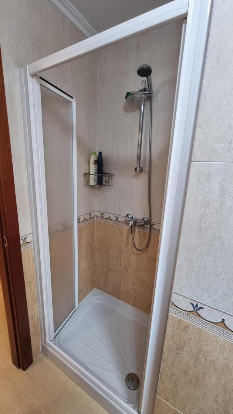 Apartamento 1 Dormitorio 4 Personas En El Grove 格罗韦 外观 照片